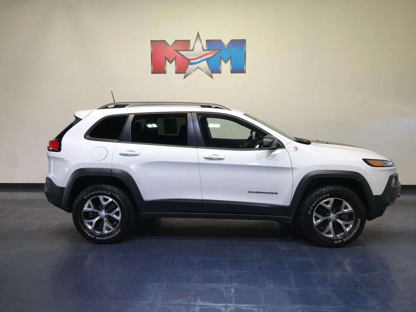 Pre-Owned 2018 Jeep Cherokee Trailhawk 4x4 Sport Utility in ...