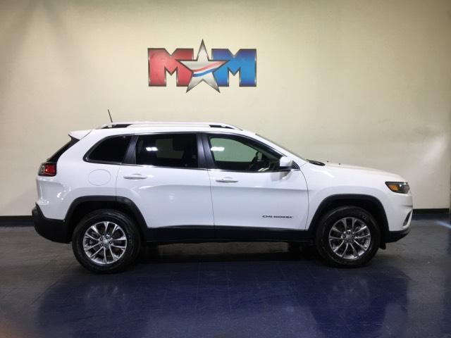 Pre Owned 2019 Jeep Cherokee Latitude Plus 4x4 4wd